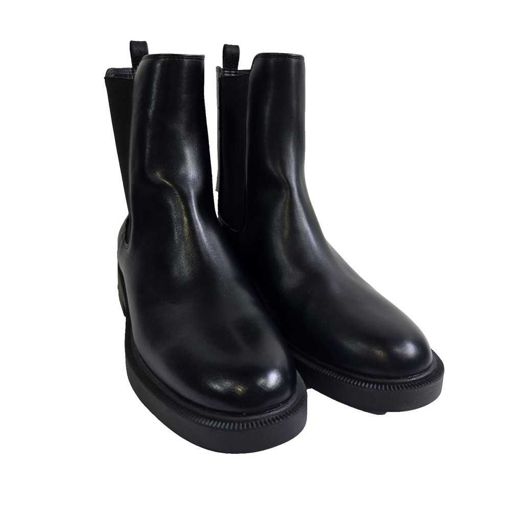 Guess Womens 10M Fynli Black Double Gore Chelsea Booties With Box New